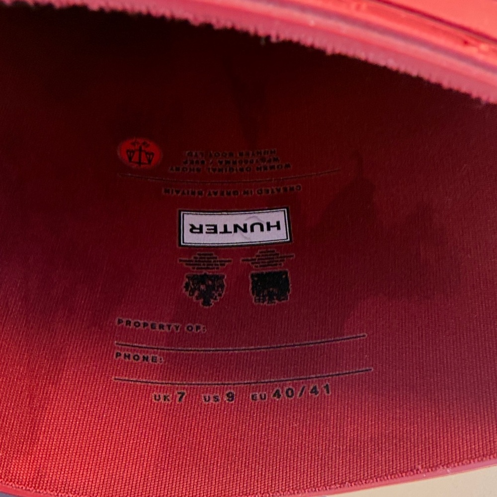 Hunter Bold Red Waterproof Boots - Picture 5 of 5